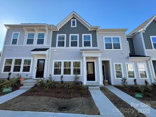 7013 Alpharetta Street 22, Charlotte, NC 28216