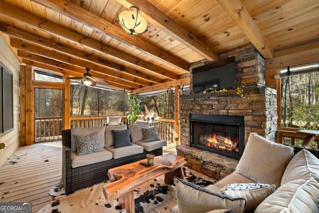 100 Stanley Creek Crossing, Blue Ridge, GA 30513