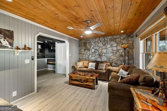 100 Stanley Creek Crossing, Blue Ridge, GA 30513