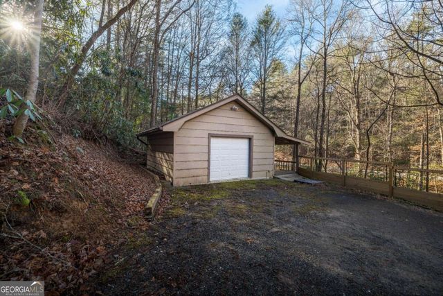 100 Stanley Creek Crossing, Blue Ridge, GA 30513