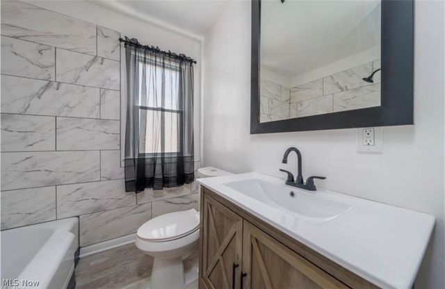 13815 Cranwood Park Boulevard, Garfield Heights, OH 44125