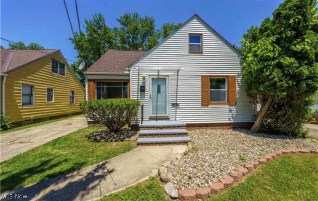 13815 Cranwood Park Boulevard, Garfield Heights, OH 44125