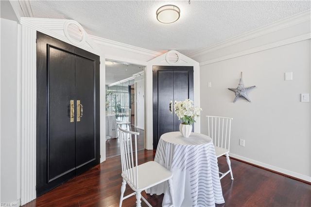4004 Atlantic Ave Apt 303, Virginia Beach, VA 23451