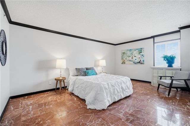 4004 Atlantic Ave Apt 303, Virginia Beach, VA 23451