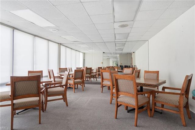 4004 Atlantic Ave Apt 303, Virginia Beach, VA 23451