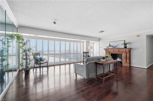 4004 Atlantic Ave Apt 303, Virginia Beach, VA 23451