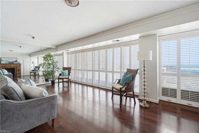 4004 Atlantic Ave Apt 303, Virginia Beach, VA 23451