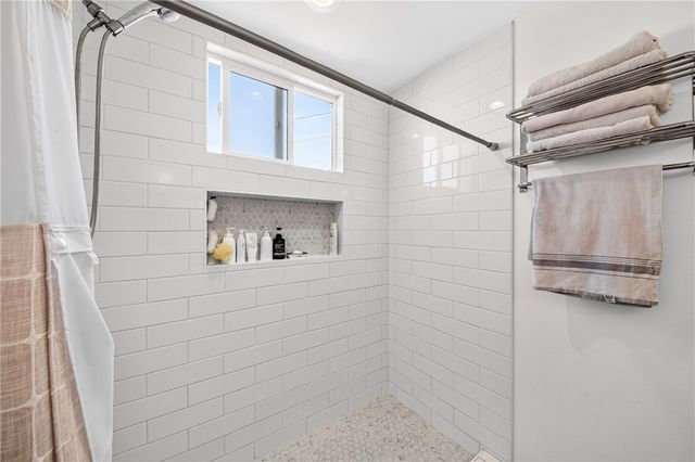 2027 W 75th, Los Angeles, CA 90047