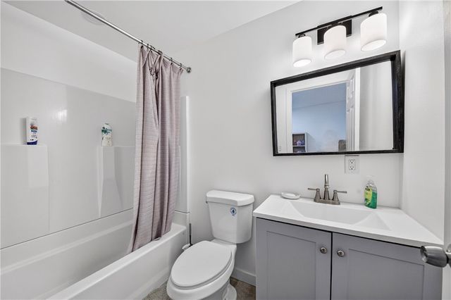 2027 W 75th, Los Angeles, CA 90047