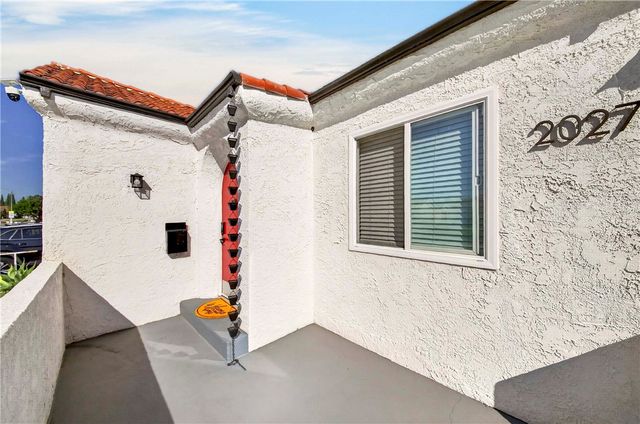 2027 W 75th, Los Angeles, CA 90047