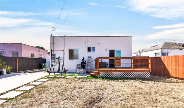 2027 W 75th, Los Angeles, CA 90047