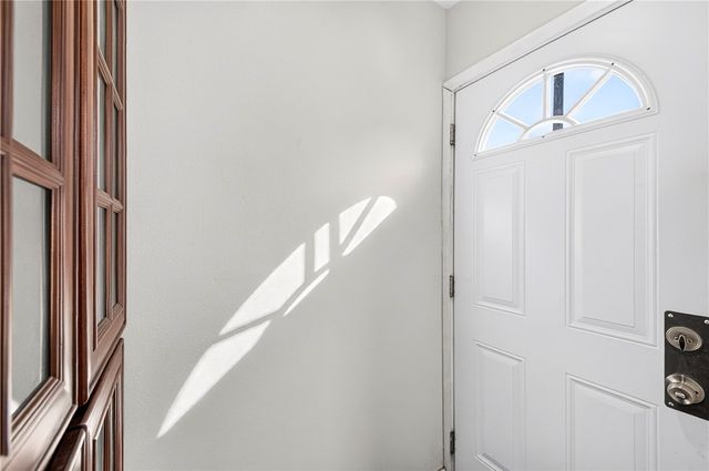 2027 W 75th, Los Angeles, CA 90047