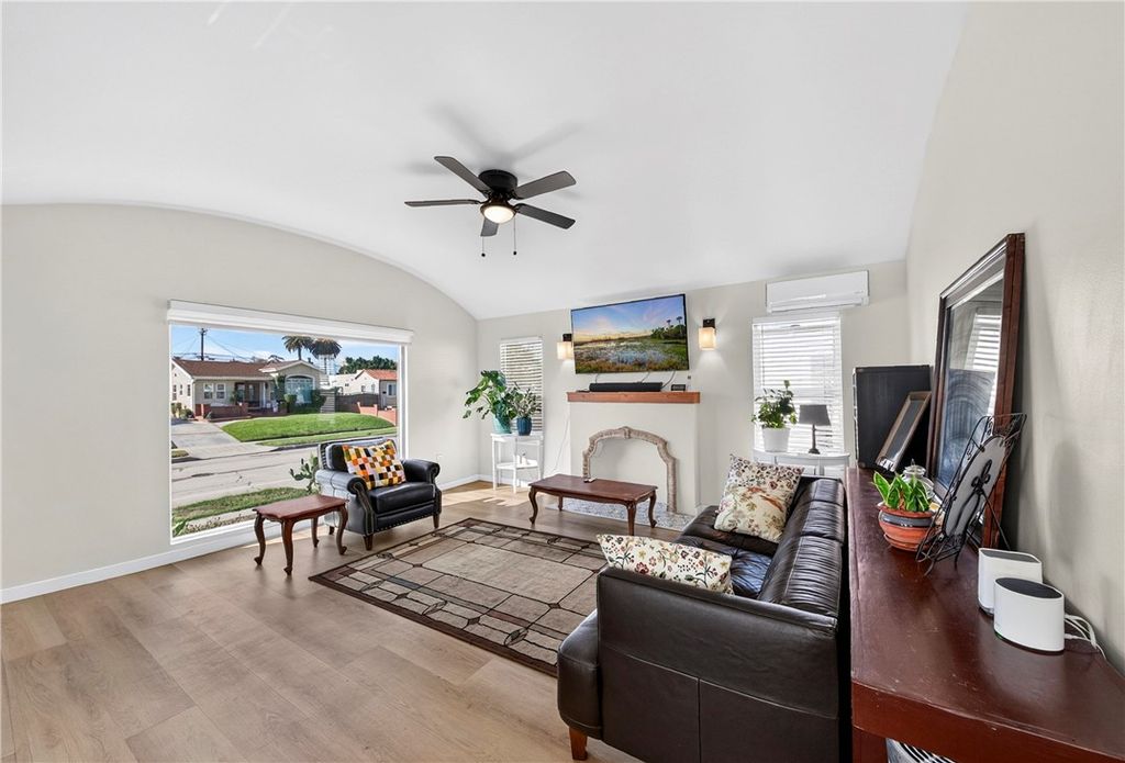 2027 W 75th, Los Angeles, CA 90047 — photo 5