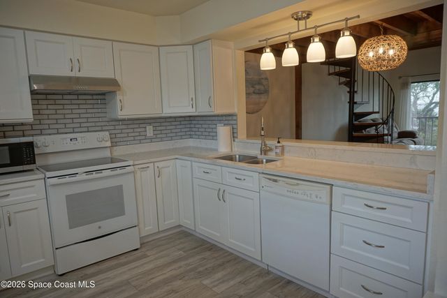 3225 Kirkland Road NE, Palm Bay, FL 32905