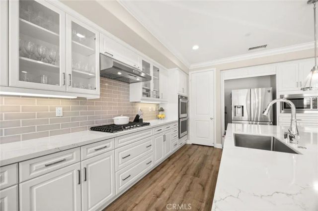 10095 Goldenrod Ct., Rancho Cucamonga, CA 91701