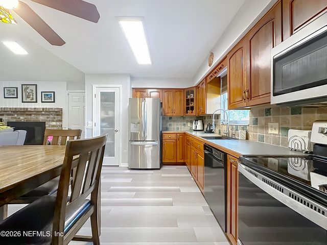 570 SARATOGA Street, Orange Park, FL 32073