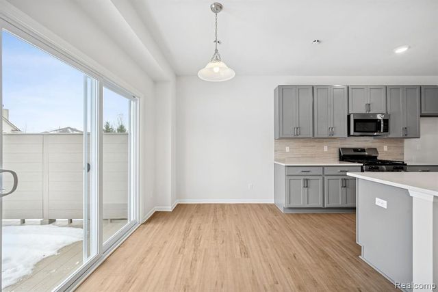 1602 Salt Springs Drive, Saline, MI 48176