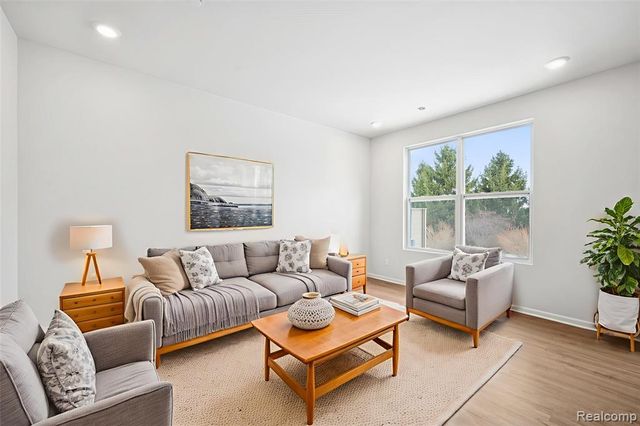 1602 Salt Springs Drive, Saline, MI 48176