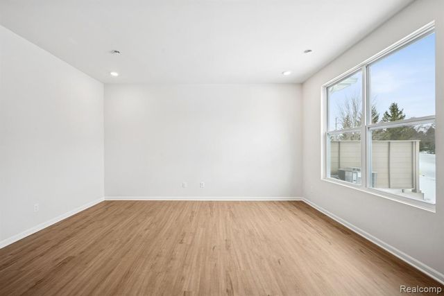 1602 Salt Springs Drive, Saline, MI 48176