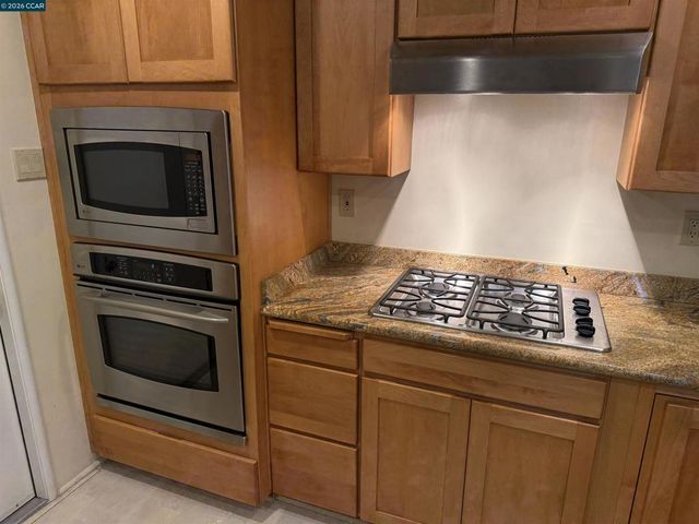 218 Wootten Dr, Walnut Creek, CA 94597