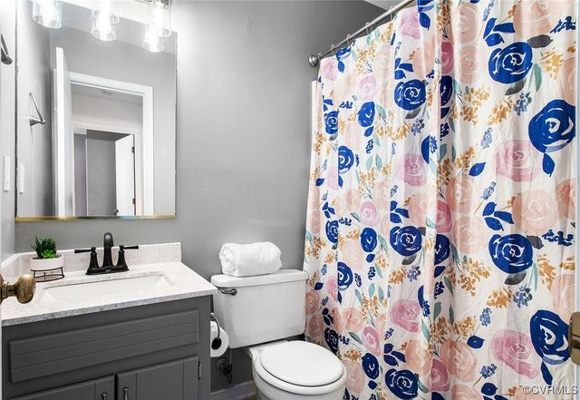 2705 Glen Point Cir, Henrico, VA 23233