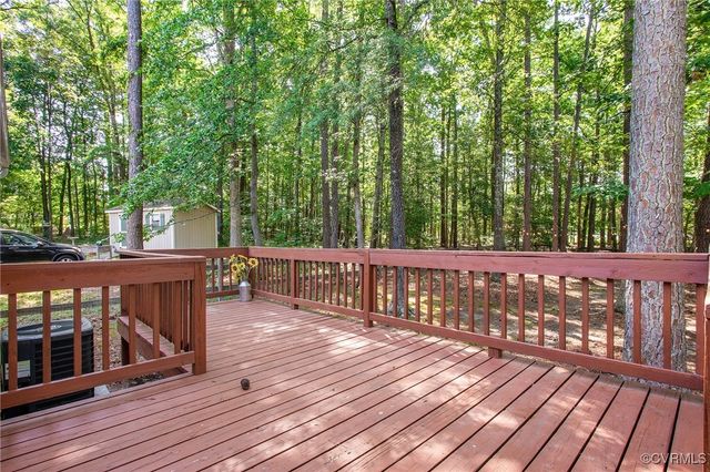 2705 Glen Point Cir, Henrico, VA 23233