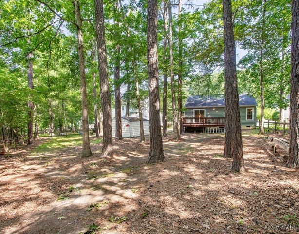 2705 Glen Point Cir, Henrico, VA 23233