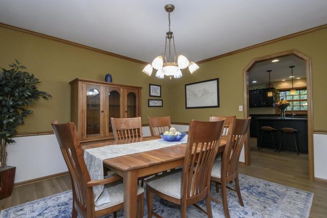 N102W15128 Raintree COURT, Germantown, WI 53022