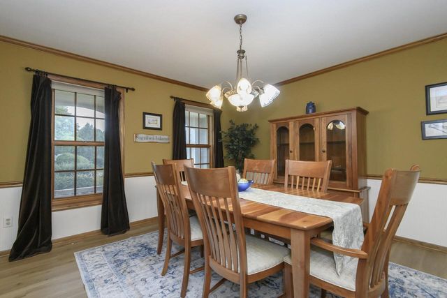 N102W15128 Raintree COURT, Germantown, WI 53022