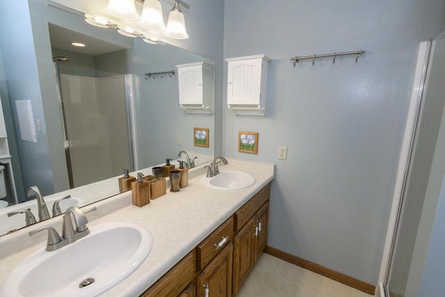 N102W15128 Raintree COURT, Germantown, WI 53022