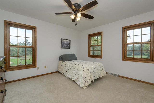 N102W15128 Raintree COURT, Germantown, WI 53022
