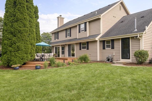 N102W15128 Raintree COURT, Germantown, WI 53022
