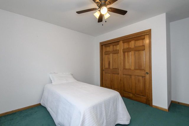 N102W15128 Raintree COURT, Germantown, WI 53022