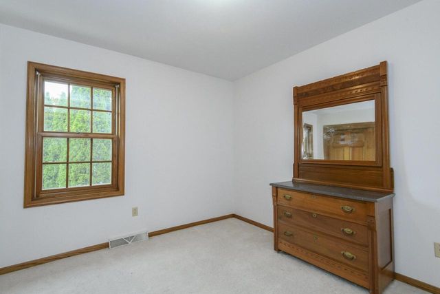 N102W15128 Raintree COURT, Germantown, WI 53022
