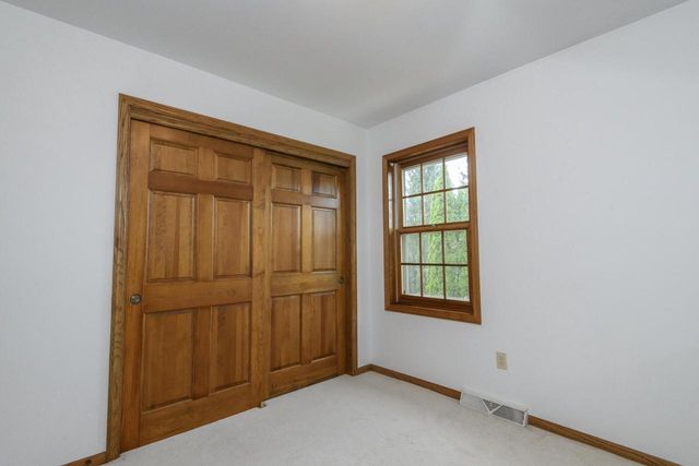 N102W15128 Raintree COURT, Germantown, WI 53022