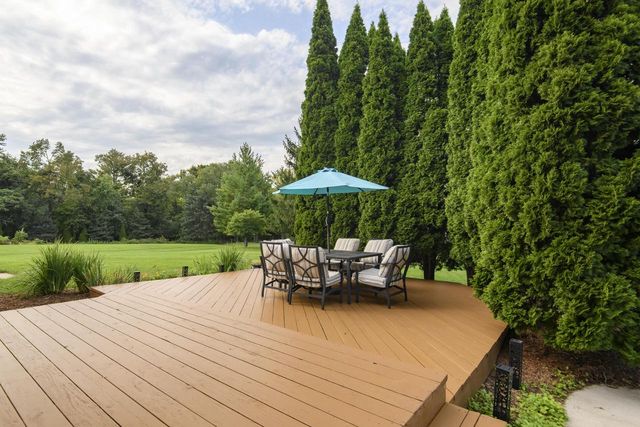 N102W15128 Raintree COURT, Germantown, WI 53022
