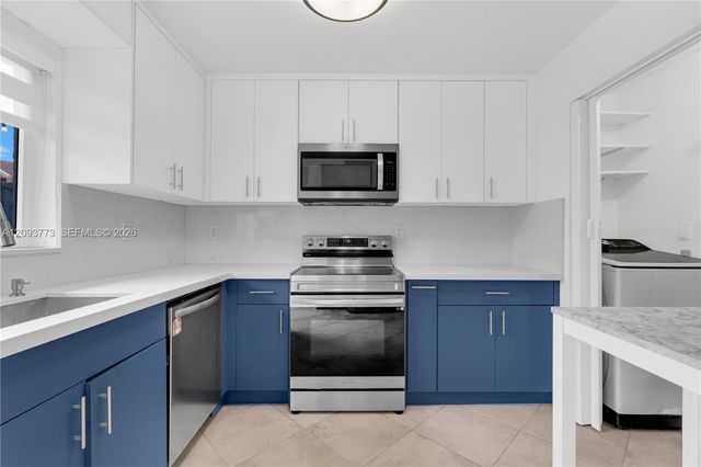 6420 SW 129th Place 202, Miami, FL 33183