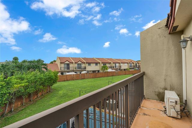 6420 SW 129th Place 202, Miami, FL 33183