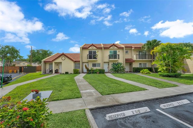 6420 SW 129th Place 202, Miami, FL 33183