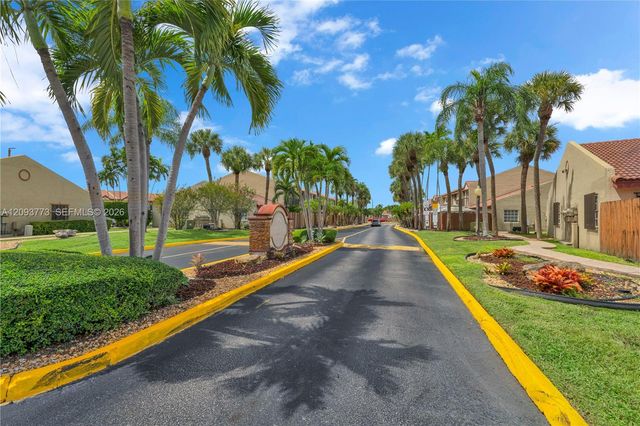 6420 SW 129th Place 202, Miami, FL 33183