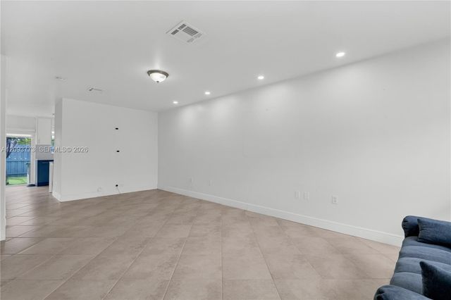 6420 SW 129th Place 202, Miami, FL 33183