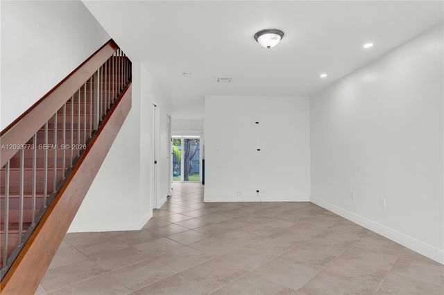 6420 SW 129th Place 202, Miami, FL 33183