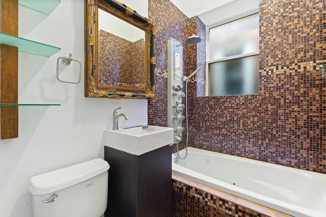 4615 S Evans Street, Chicago, IL 60653