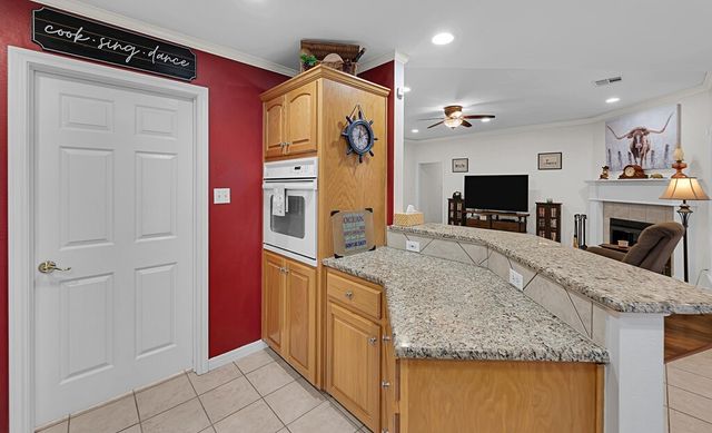 2404 Cambridge, Waco, TX 76655
