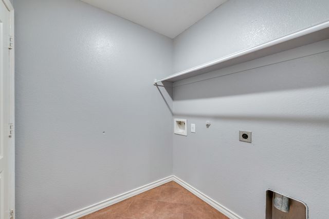 784 Tranquility Lane, Cedar Hill, TX 75104