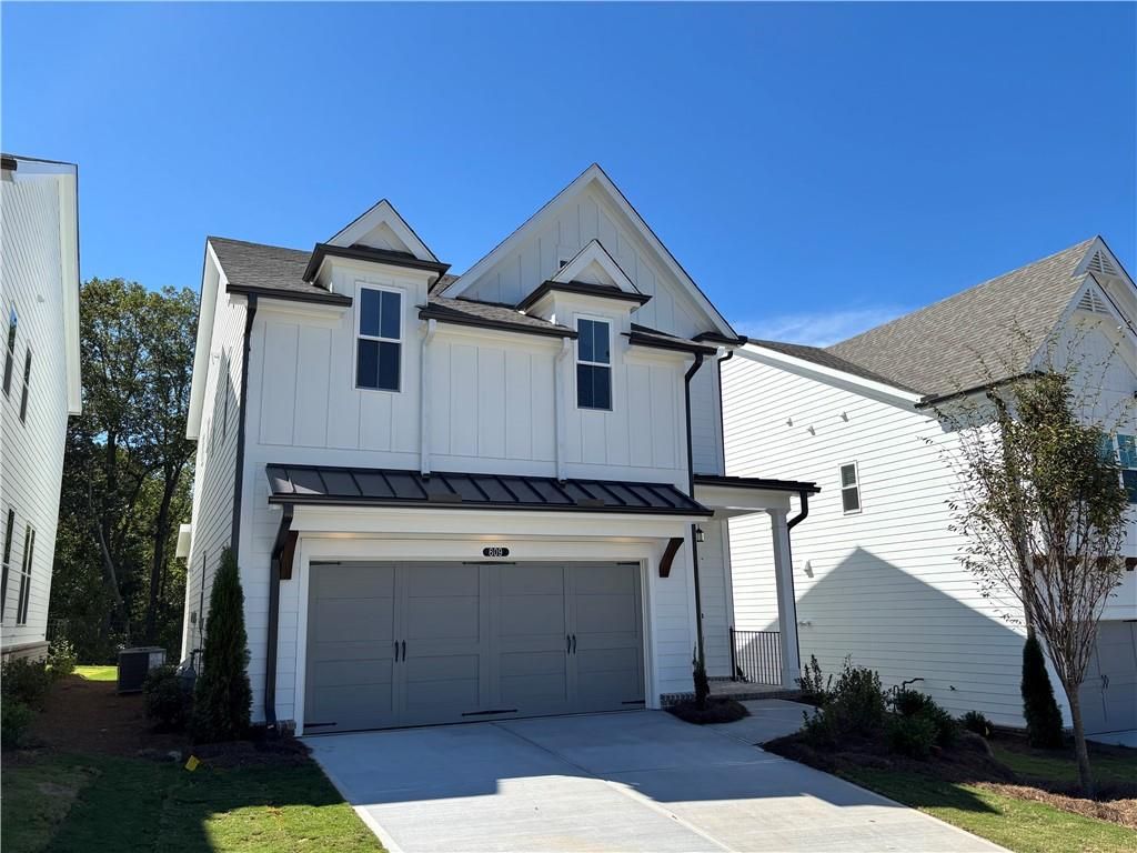 Image 2 of property listing at 609 Skytop Drive, Cumming, GA 30040