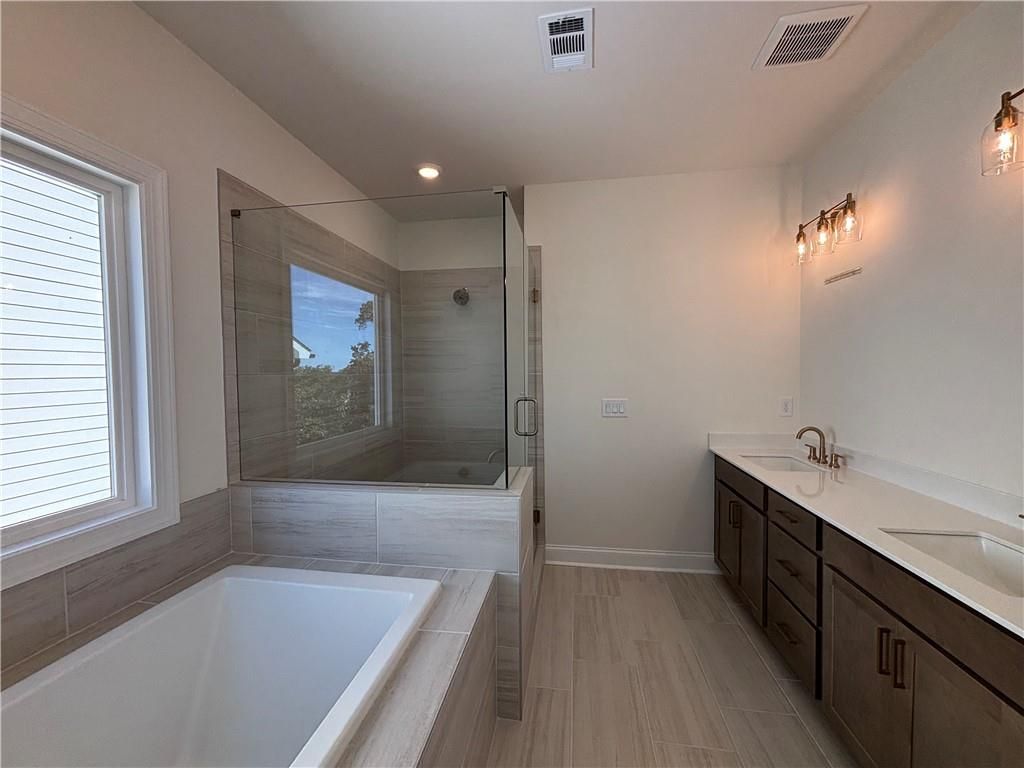 Image 24 of property listing at 609 Skytop Drive, Cumming, GA 30040