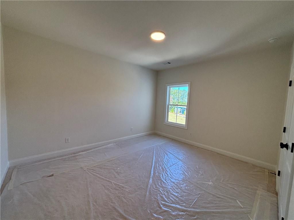 Image 28 of property listing at 609 Skytop Drive, Cumming, GA 30040