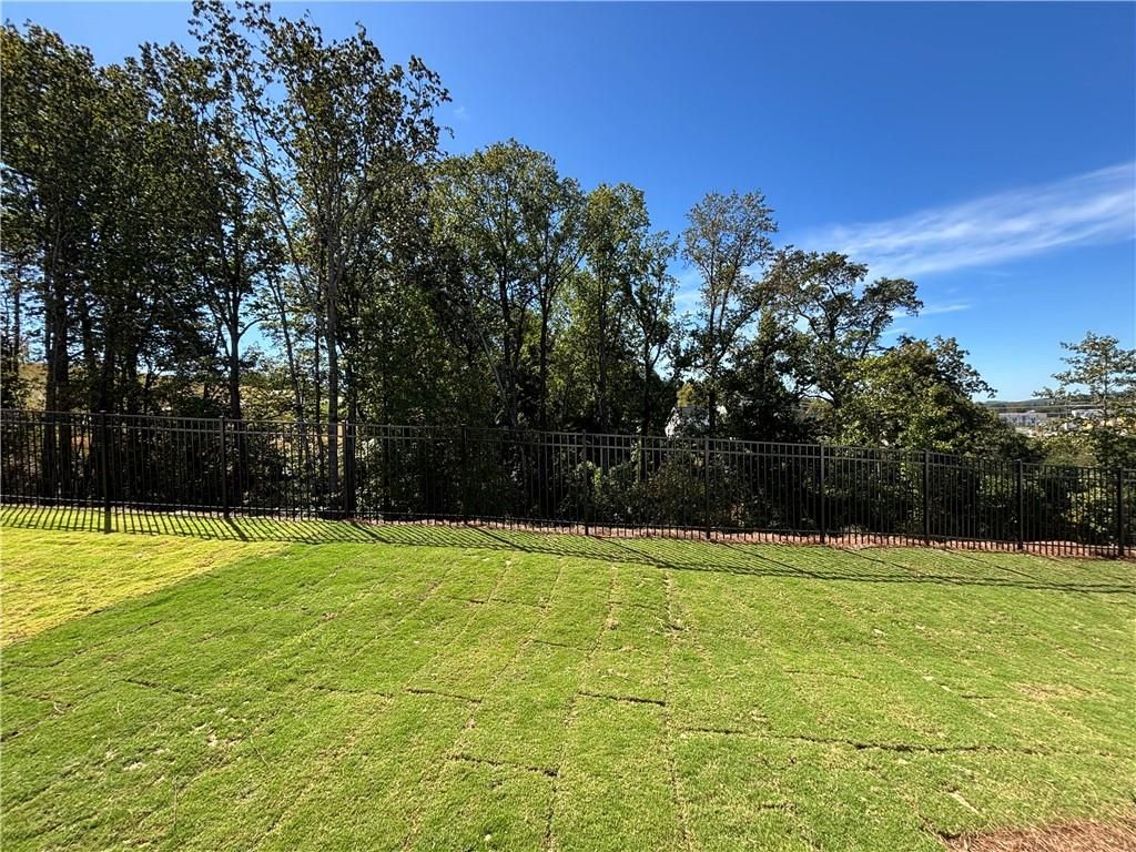 Image 37 of property listing at 609 Skytop Drive, Cumming, GA 30040