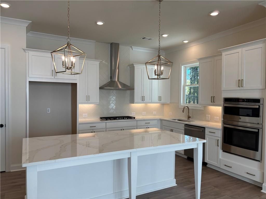 Image 8 of property listing at 609 Skytop Drive, Cumming, GA 30040